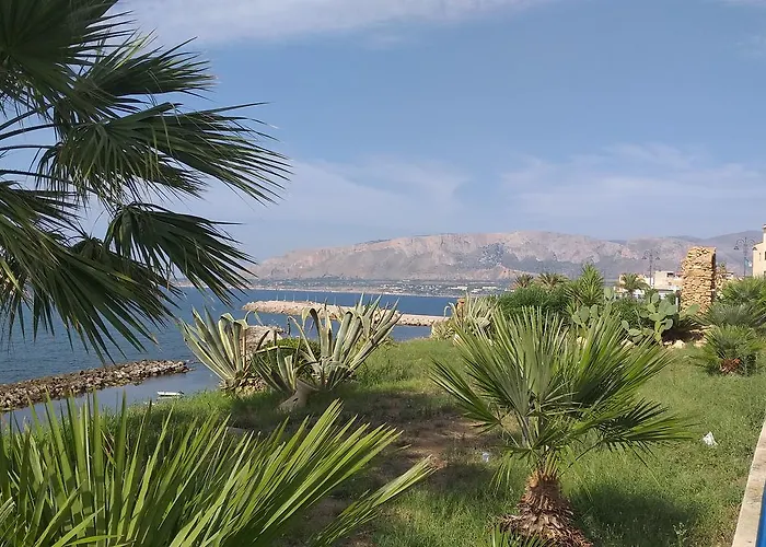 On Promenade * Trappeto (Sicily)